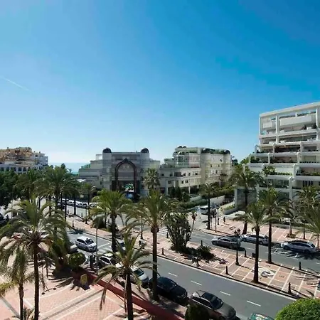 Puerto Banus, 2 Rooms, Pool And Private Parking. Appartement *