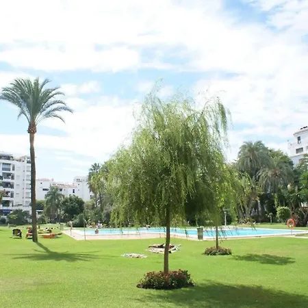 Puerto Banus, 2 Rooms, Pool And Private Parking. Apartment *
